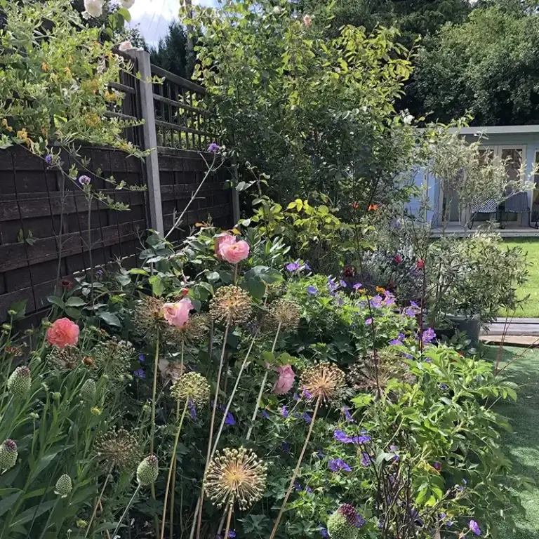 Gardener Cottingham East Yorkshire | Elite Garden Design